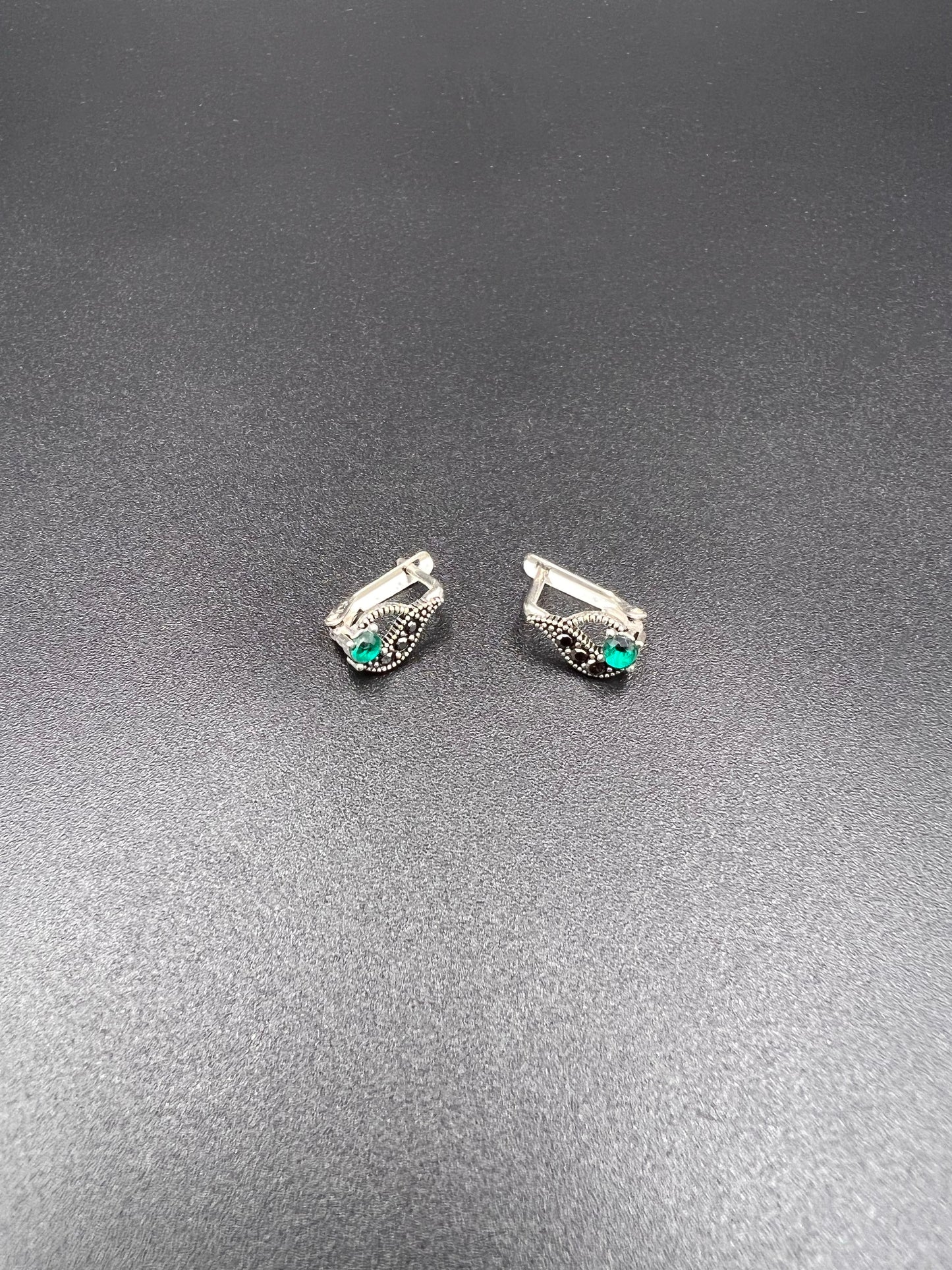 Heda Root Emerald Stone Drop Model Earrings - heda collection